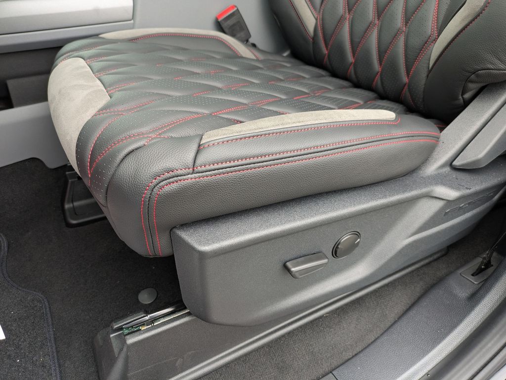 2026 Ford F-250 Super Duty XLT