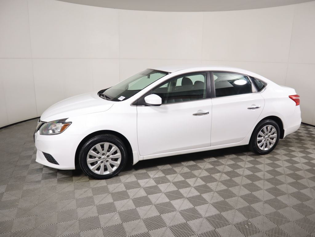 Thumbnail: 2018 Nissan Sentra - 8