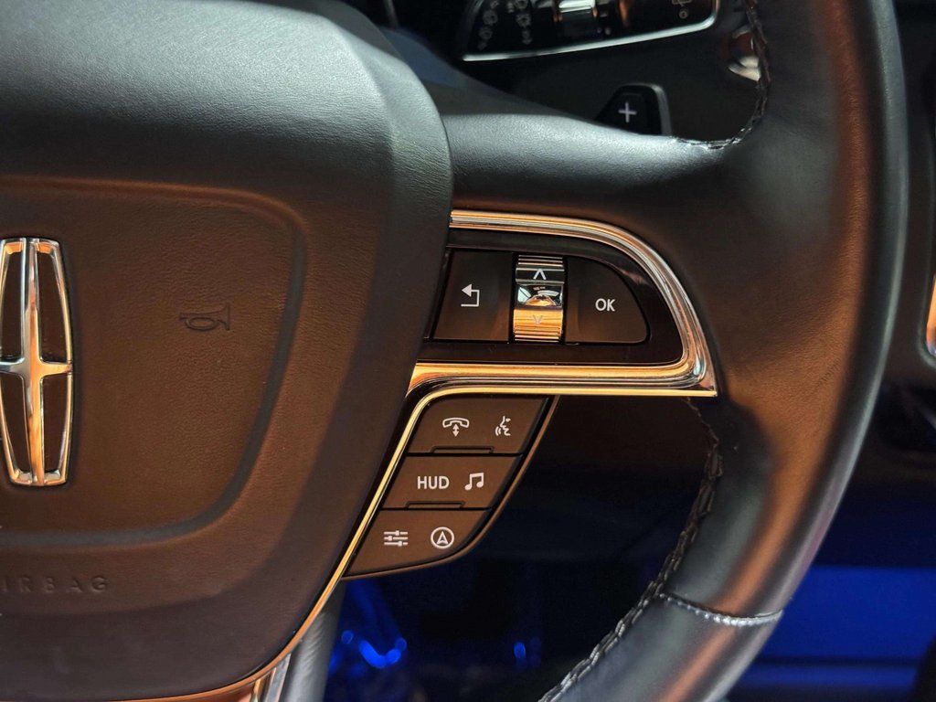 Certified Used 2023 Infinite Black Metallic Clearcoat Lincoln Reserve image 13