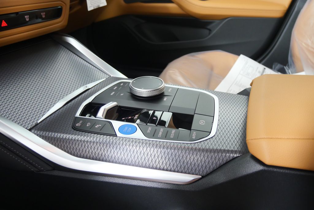 Thumbnail: 2025 BMW i4 - 22