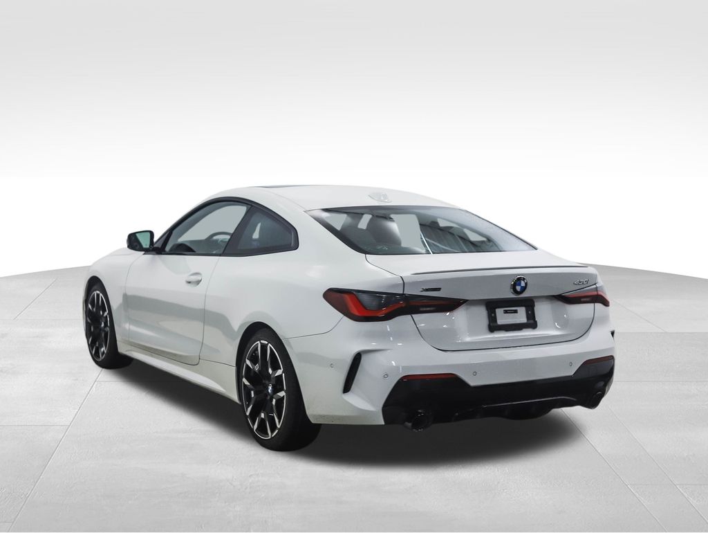 Thumbnail: 2026 BMW 4 Series - 3