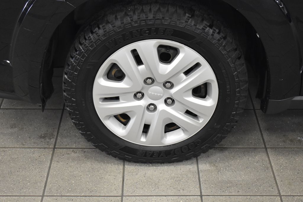 2018 Dodge Journey SE 13