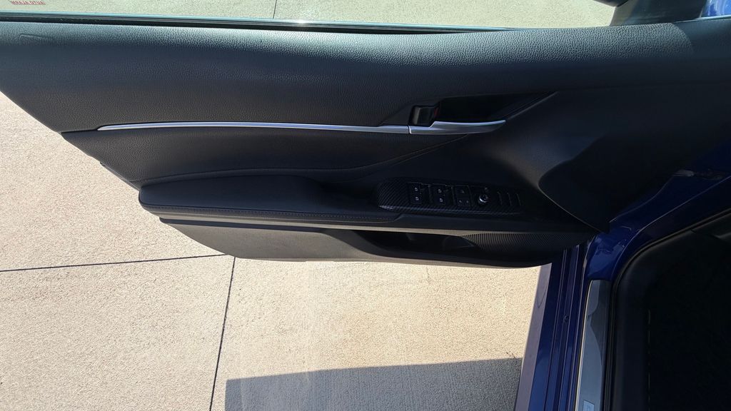 2018 Toyota Camry XLE - Photo 21