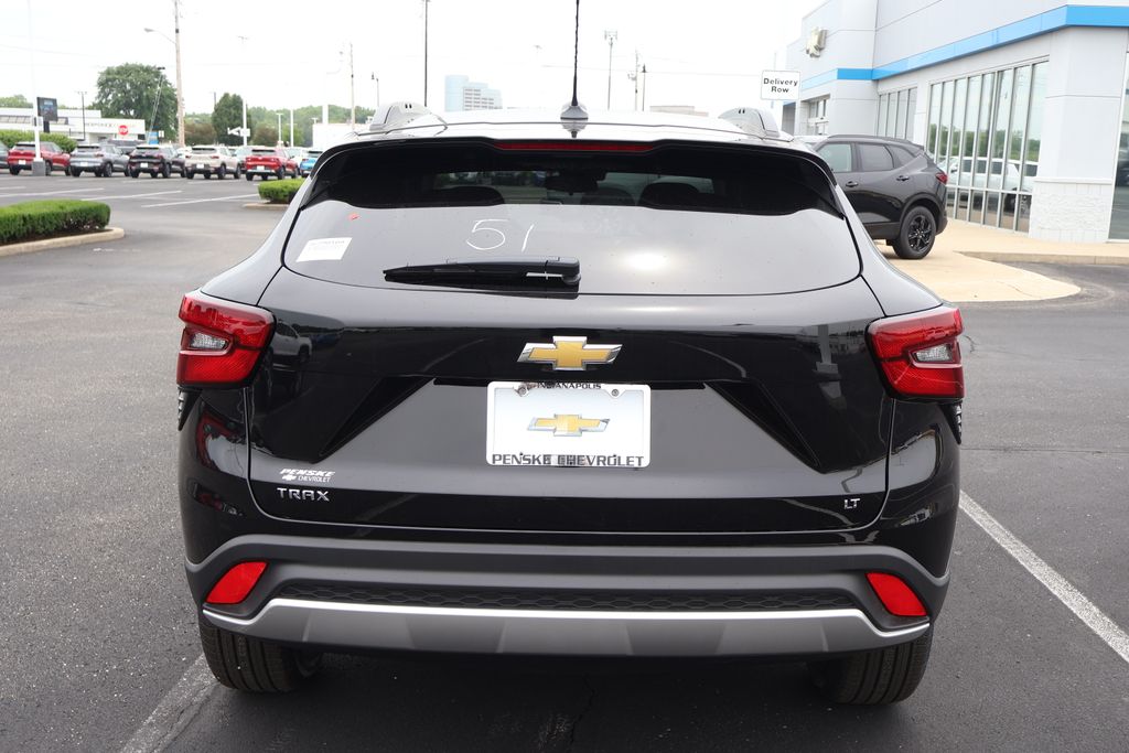 Thumbnail: 2025 Chevrolet Trax - 10
