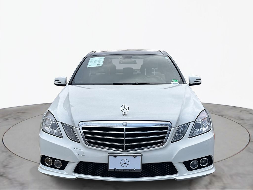 Thumbnail: 2010 Mercedes-Benz E-Class - 3