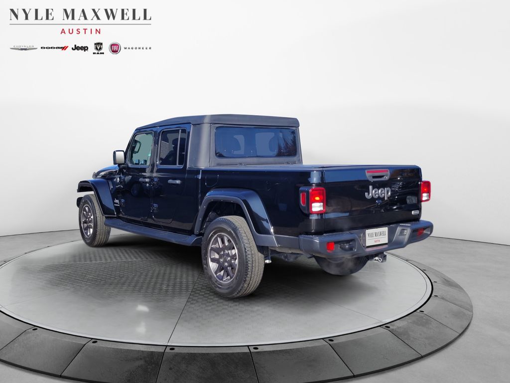 Used Car 2023 Jeep Gladiator  Overland For Sale Under $30,000 In Austin, Texas