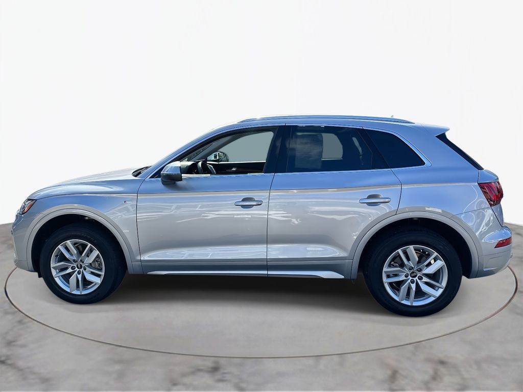 Thumbnail: 2023 Audi Q5 - 12