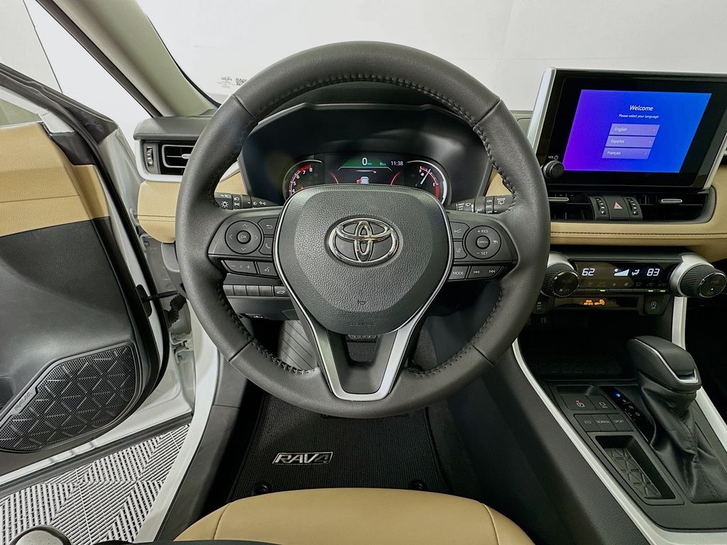 Thumbnail: 2023 Toyota RAV4 - 11