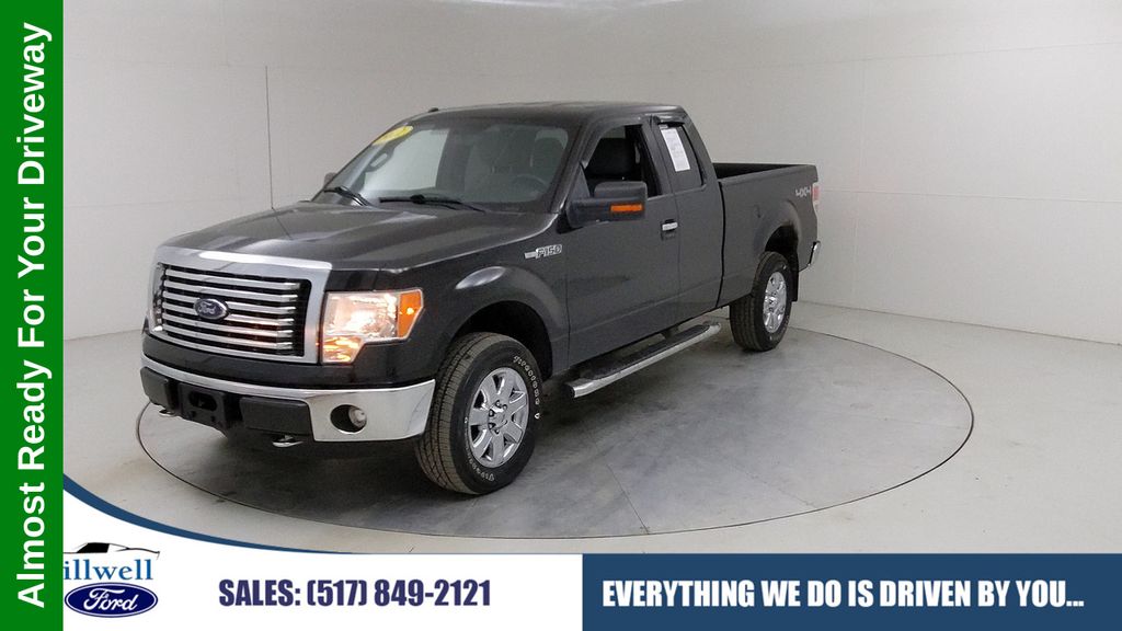 Tuxedo Black Metallic 2012 Ford F-150 XLT SuperCab 4WD Pickup Truck Four-Wheel Drive 6-Speed Automatic