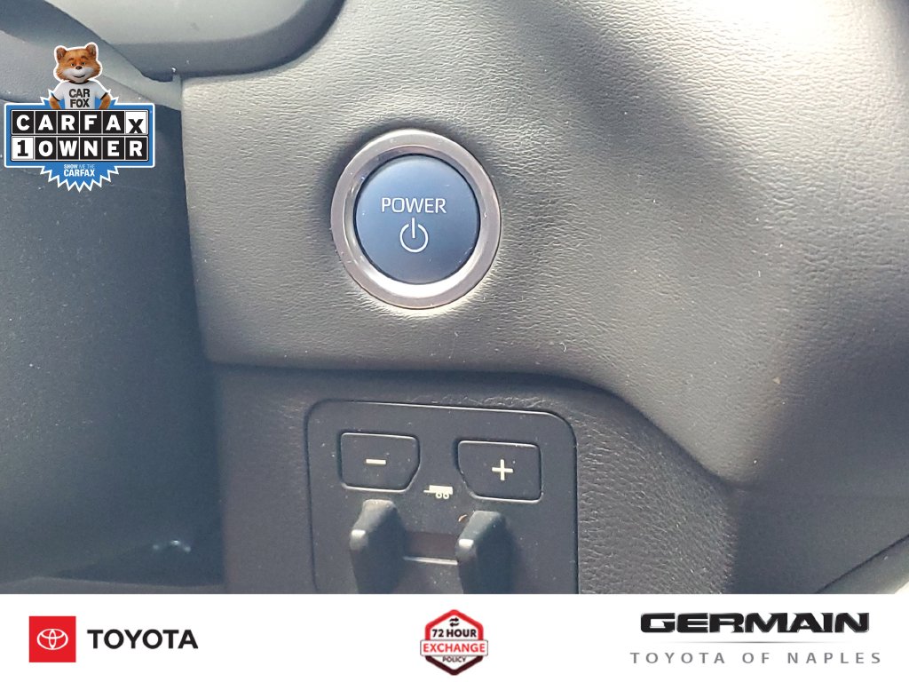 Used 2024 Silver Toyota Platinum image 33