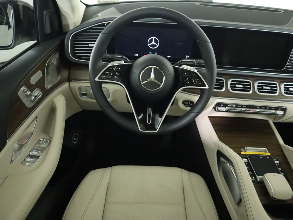 Thumbnail: 2025 Mercedes-Benz GLE - 11