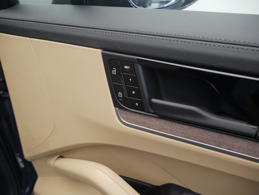 Thumbnail: 2026 Porsche  - 28