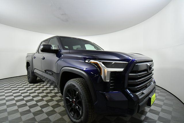 2026 Toyota Tundra SR5 - Photo 8