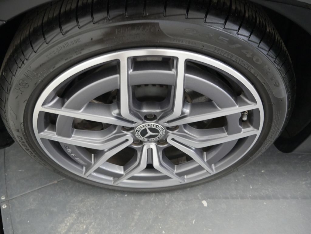 Thumbnail: 2023 Mercedes-Benz E-Class - 14