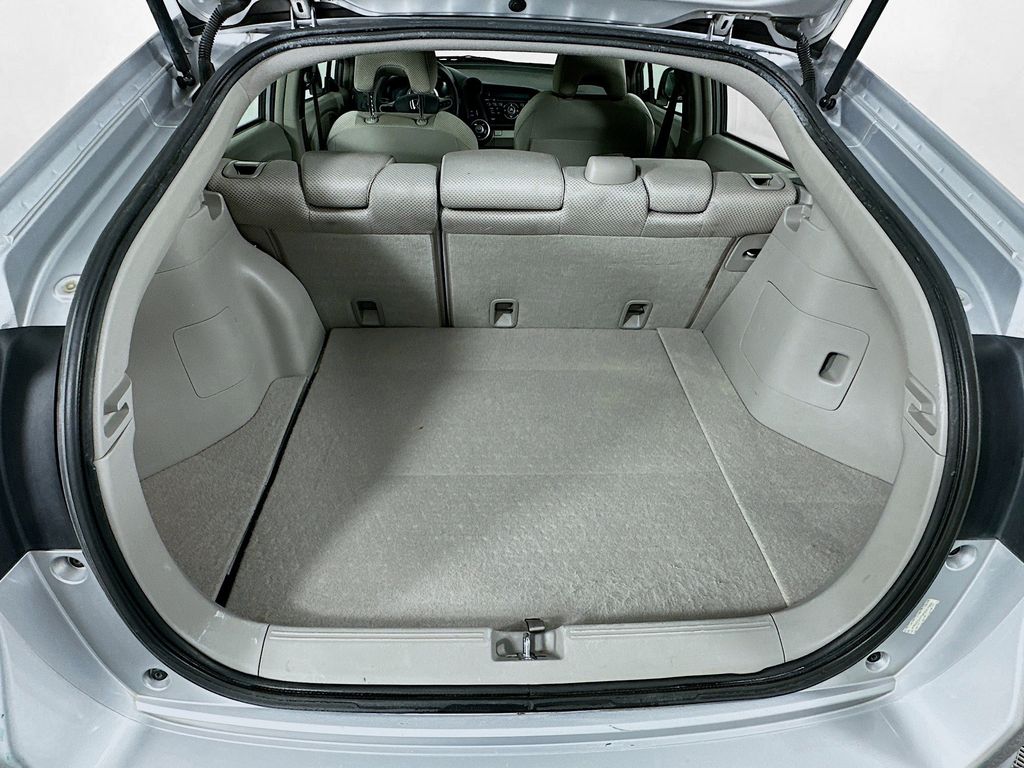 Thumbnail: 2010 Honda Insight - 23