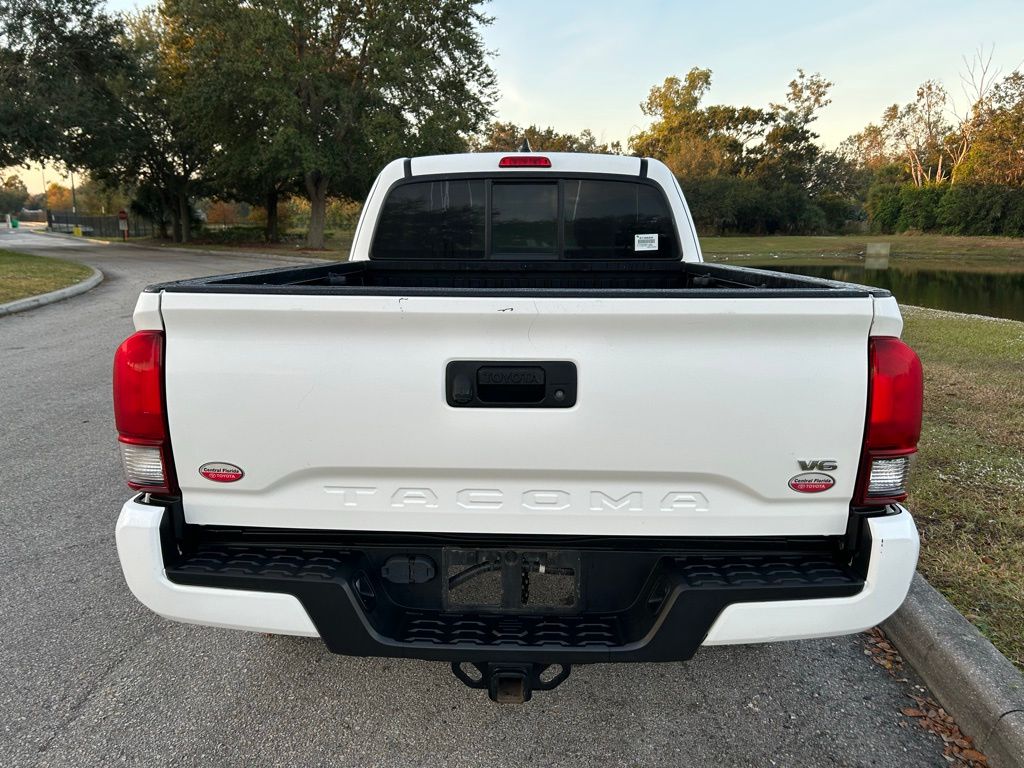 Thumbnail: 2021 Toyota Tacoma - 4