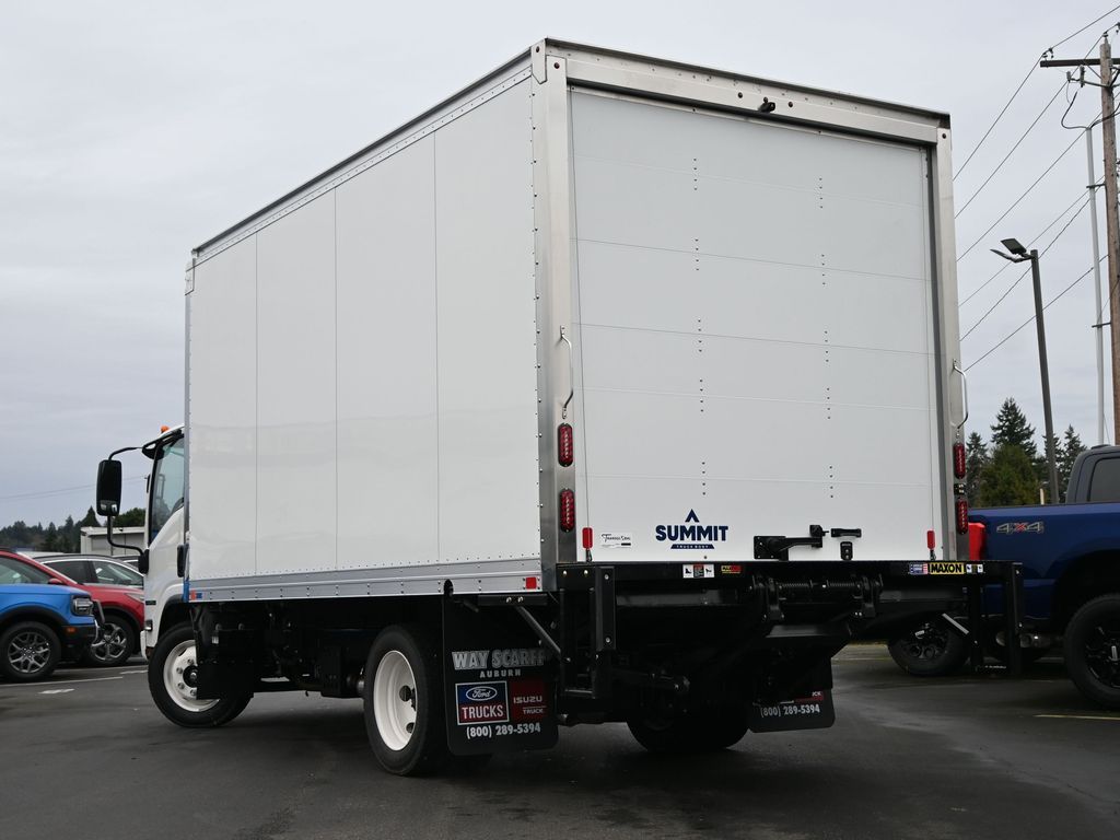 2025 Isuzu NPR HD 