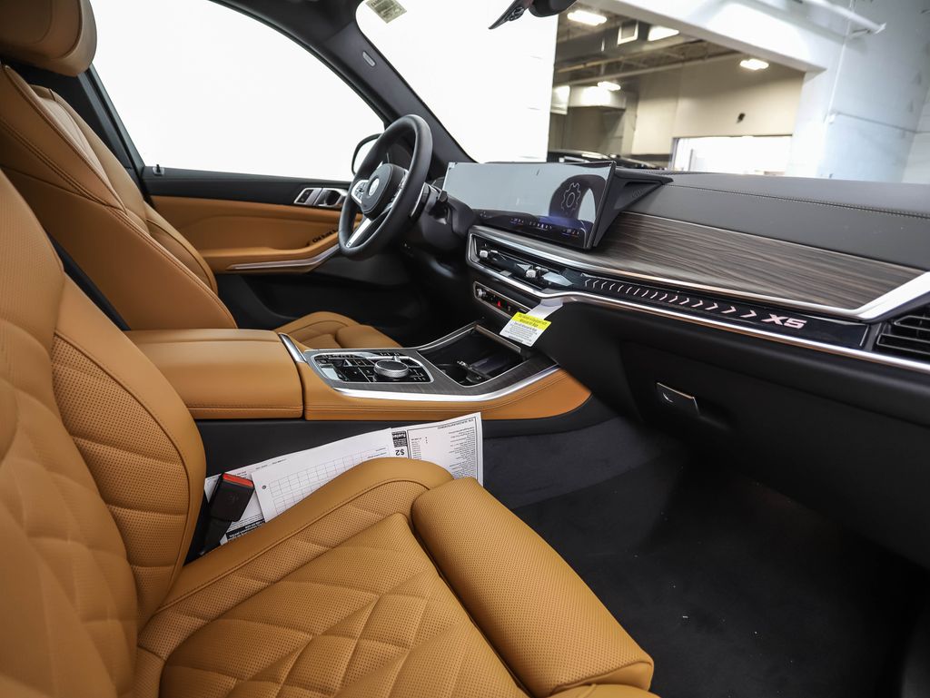 Thumbnail: 2026 BMW X5 - 31