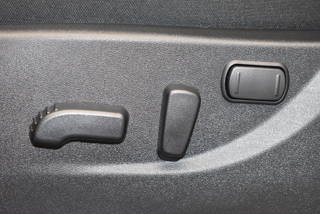 Thumbnail: 2026 Nissan Frontier - 18