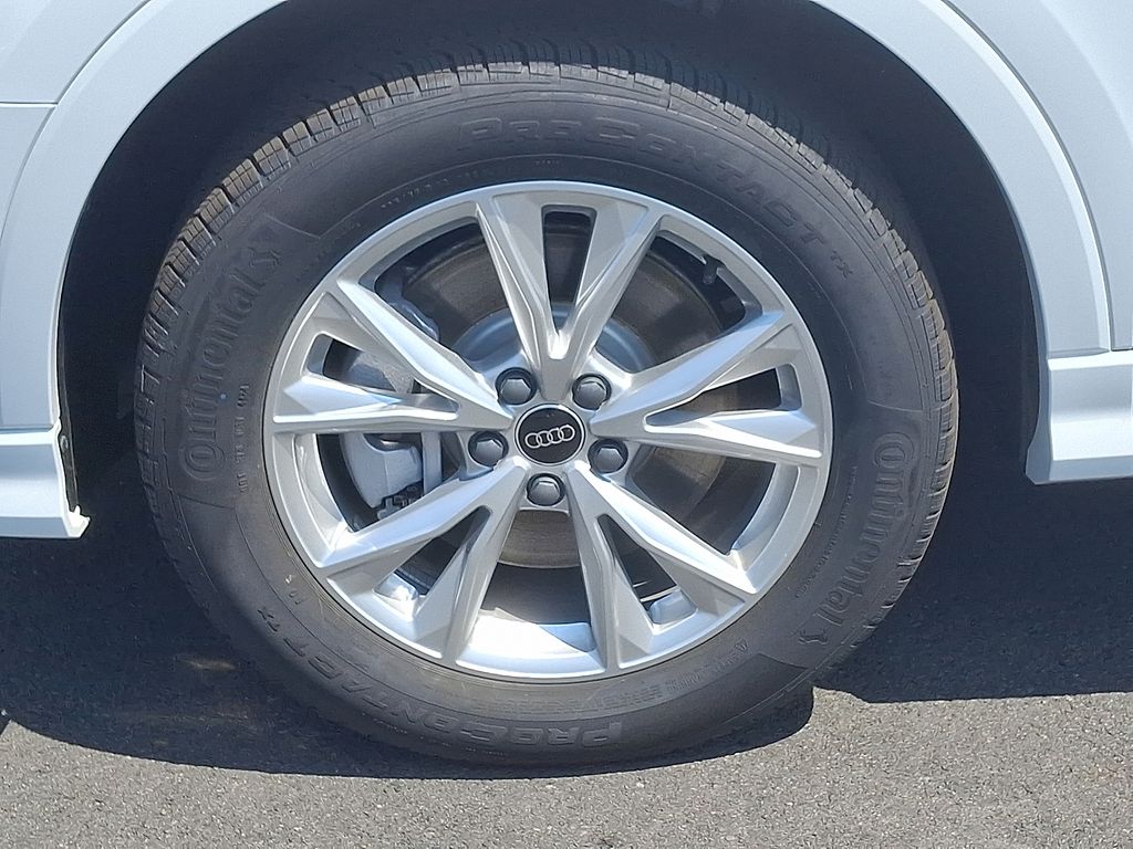 2025 Audi Q3  5