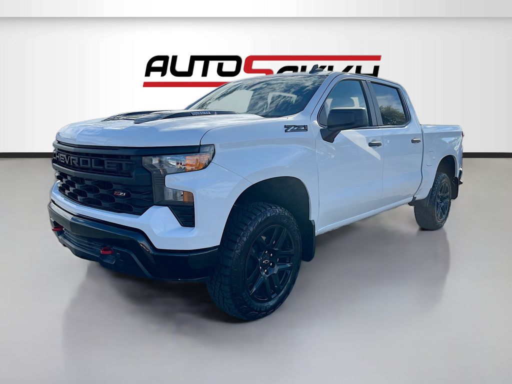 Used 2024 White Chevrolet Custom Trail Boss image 3