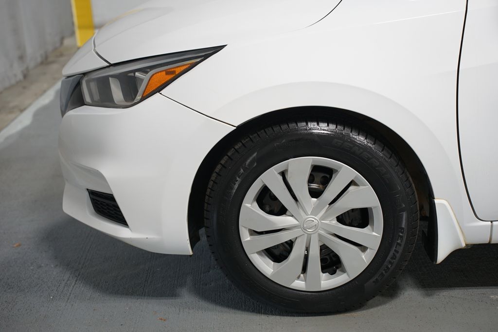 Thumbnail: 2020 Nissan Versa - 5