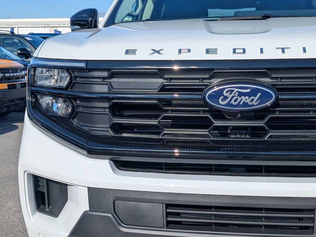 2025 Ford Expedition Active MAX
