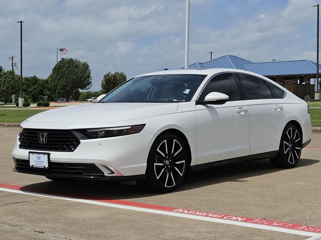 0606 2023 Honda Accord Hybrid Touring FWD Sedan Front-Wheel Drive Continuously Variable Transmission
