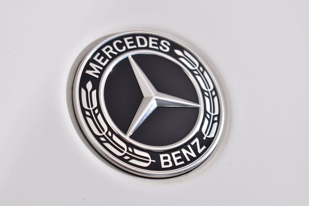Thumbnail: 2022 Mercedes-Benz GLB - 10