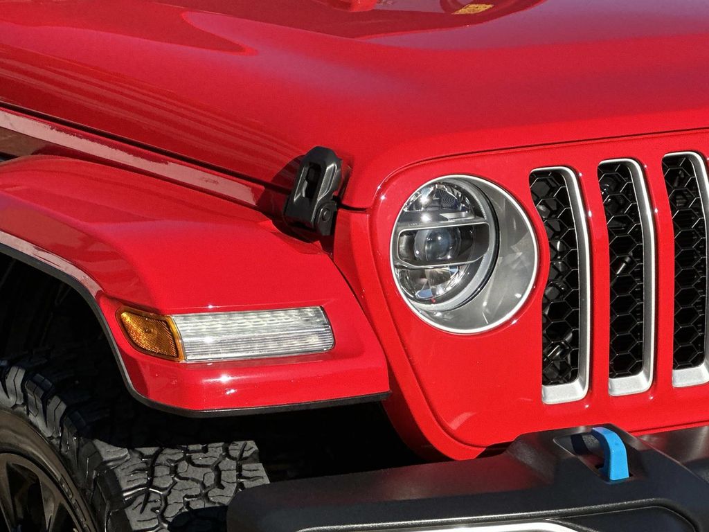 Thumbnail: 2022 Jeep Wrangler - 5