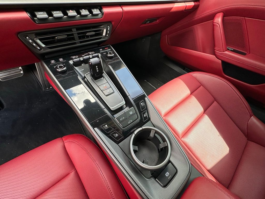 Thumbnail: 2021 Porsche 911 - 27