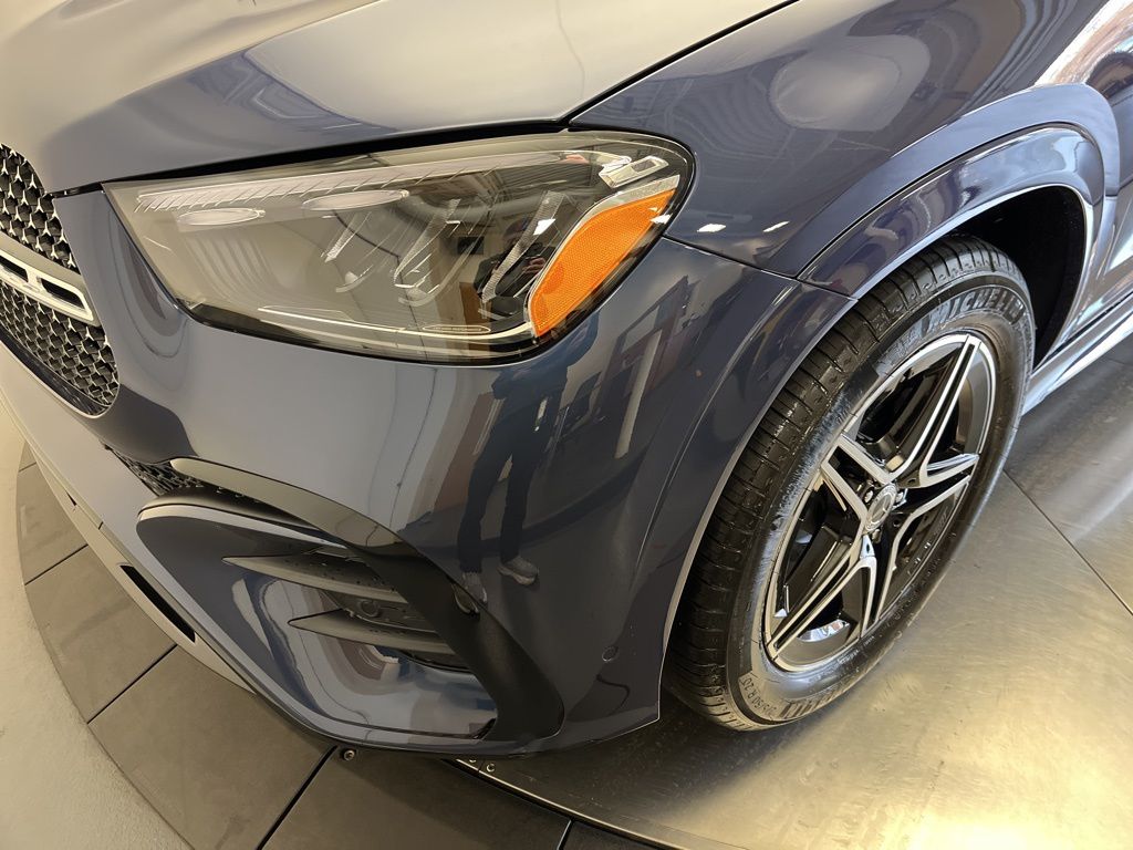 Thumbnail: 2026 Mercedes-Benz GLE - 9