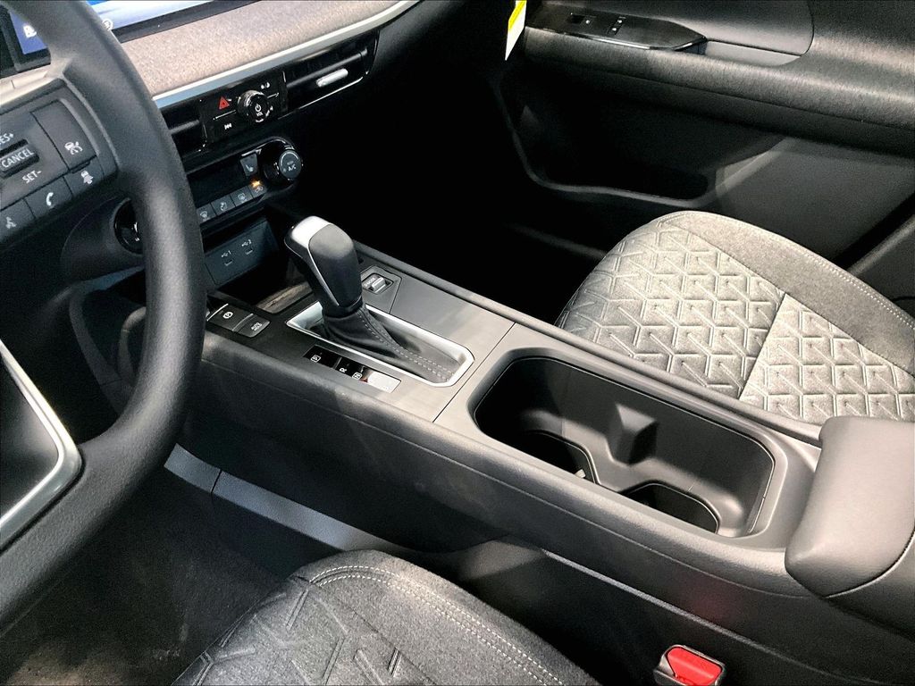 2026 Nissan Kicks — photo 8