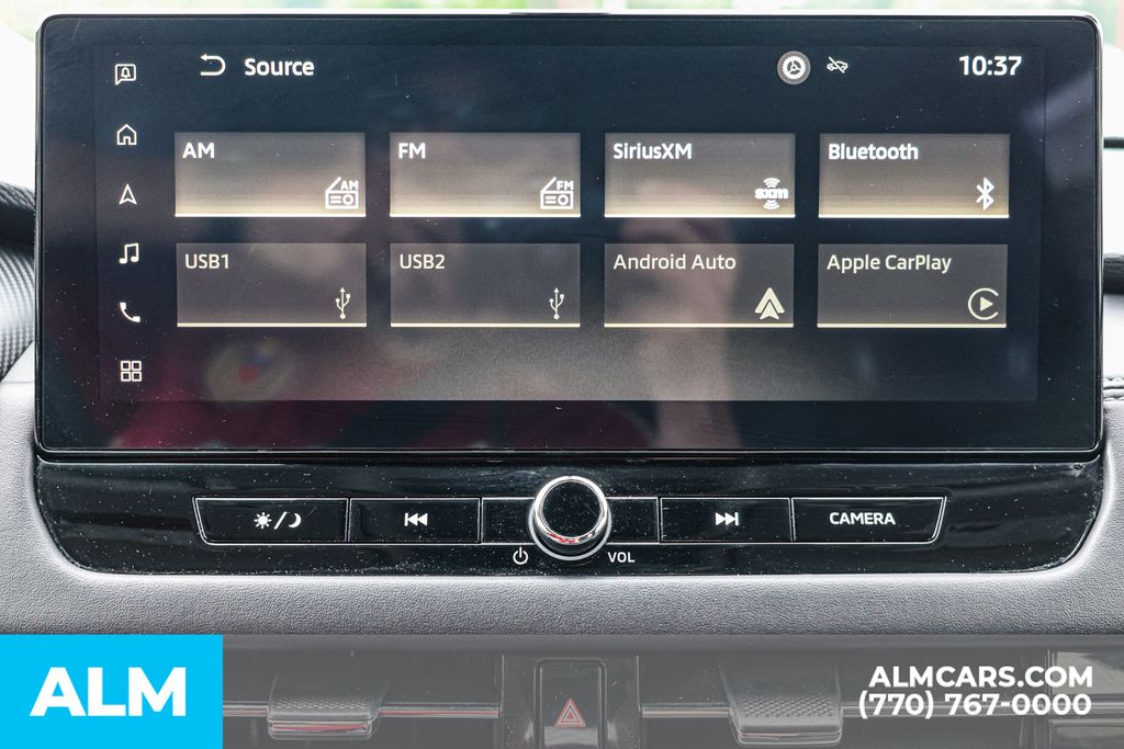 Used 2025 Silver Mitsubishi SE image 40