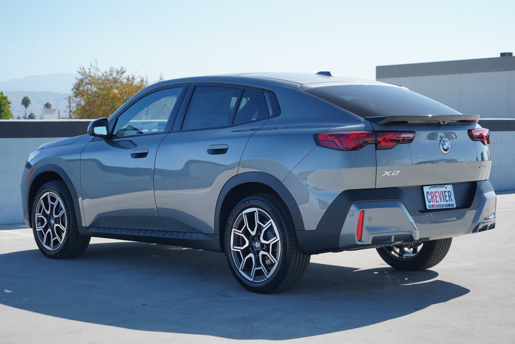 Thumbnail: 2027 BMW X2 - 7