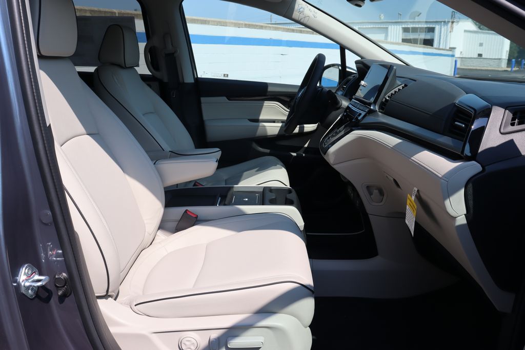 Thumbnail: 2026 Honda Odyssey - 22