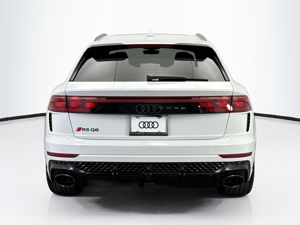 Thumbnail: 2026 Audi RS Q8 - 6