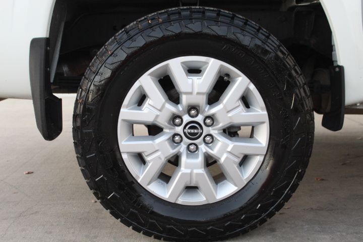Used Car 2022 Nissan Frontier  Crew Pickup Sv Rear Wheel Drive For Sale Under $25,000 In Georgetown, Texas