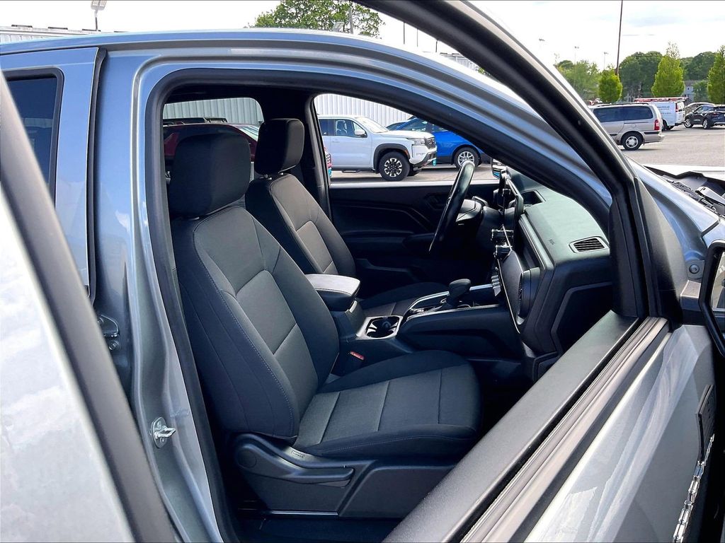 2024 Chevrolet Colorado — photo 11