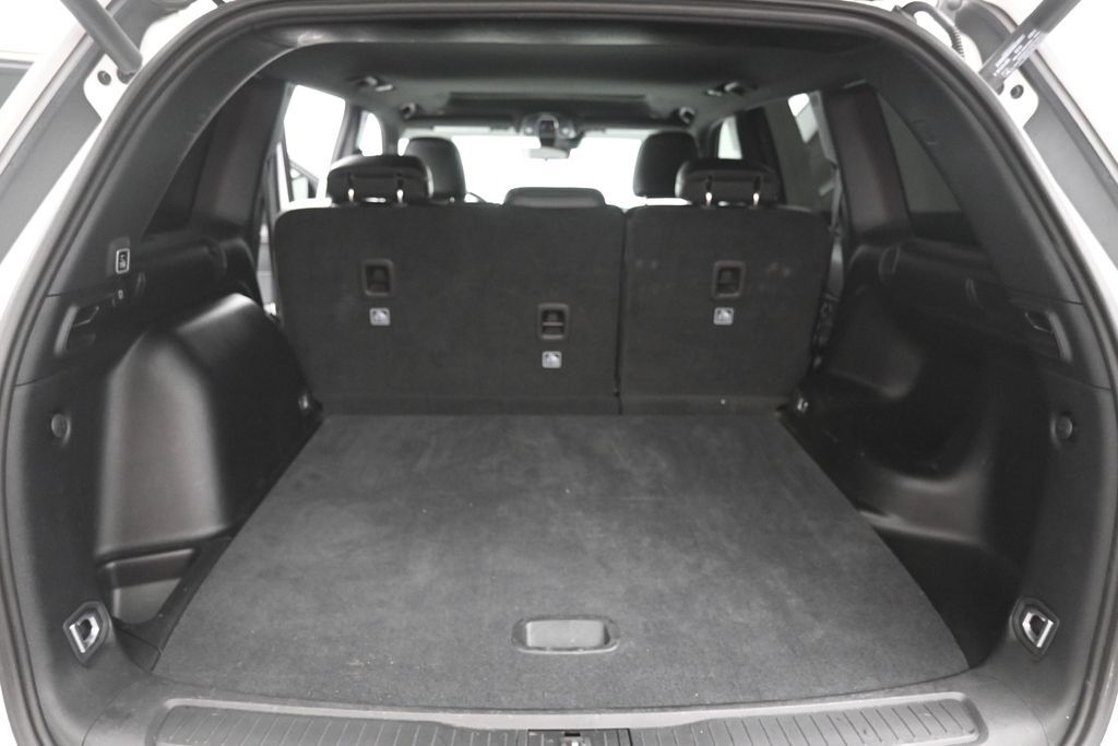 Used 2025 Jeep Grand Cherokee SUV