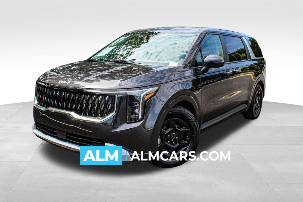 2025 Kia Sedona LXS's photo