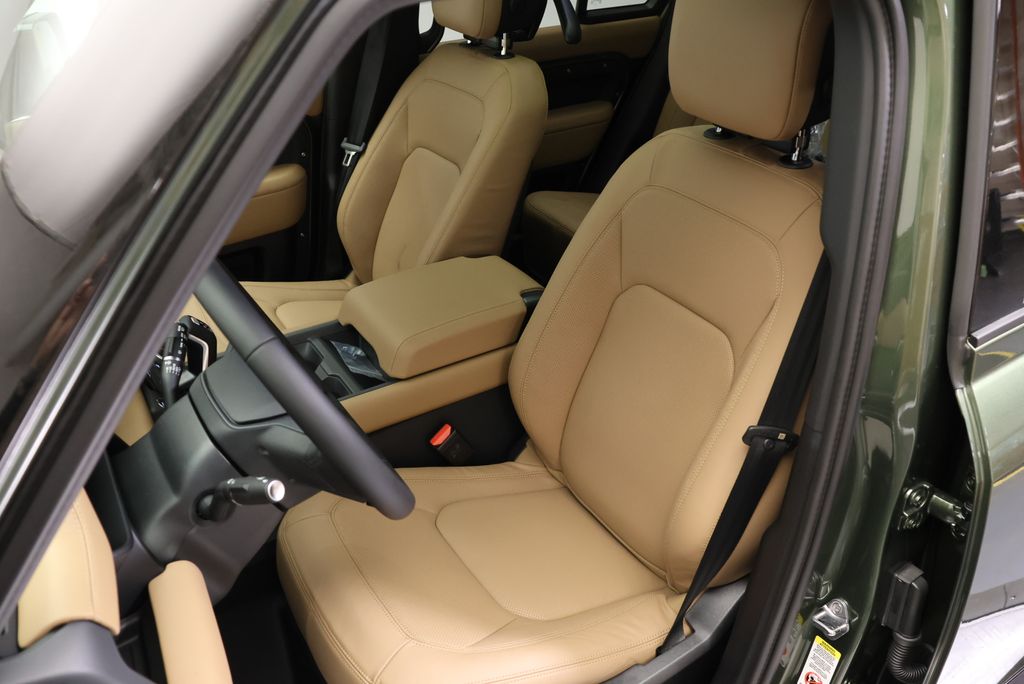 Thumbnail: 2026 Land Rover Defender - 30