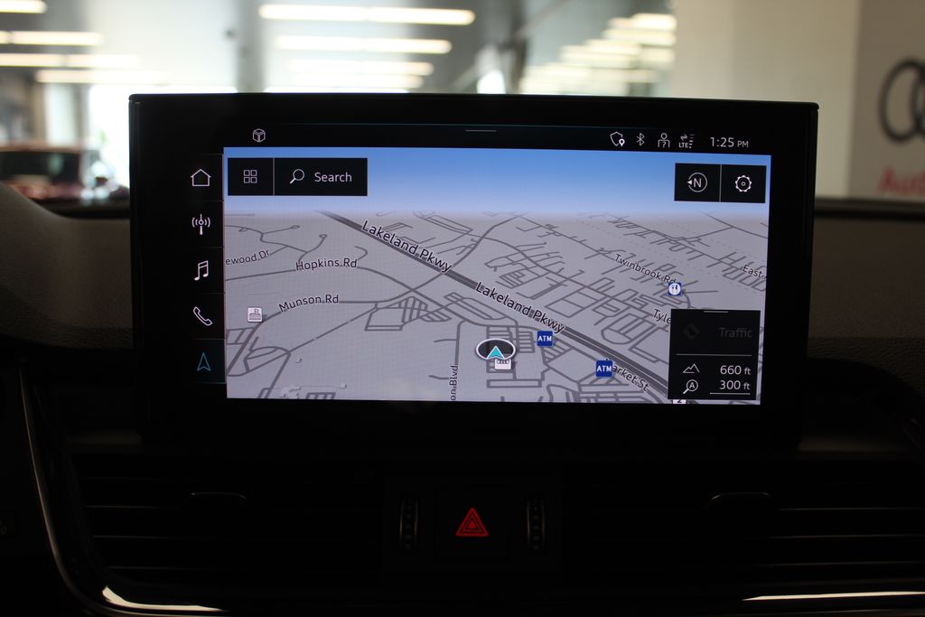 Thumbnail: 2023 Audi SQ5 - 19