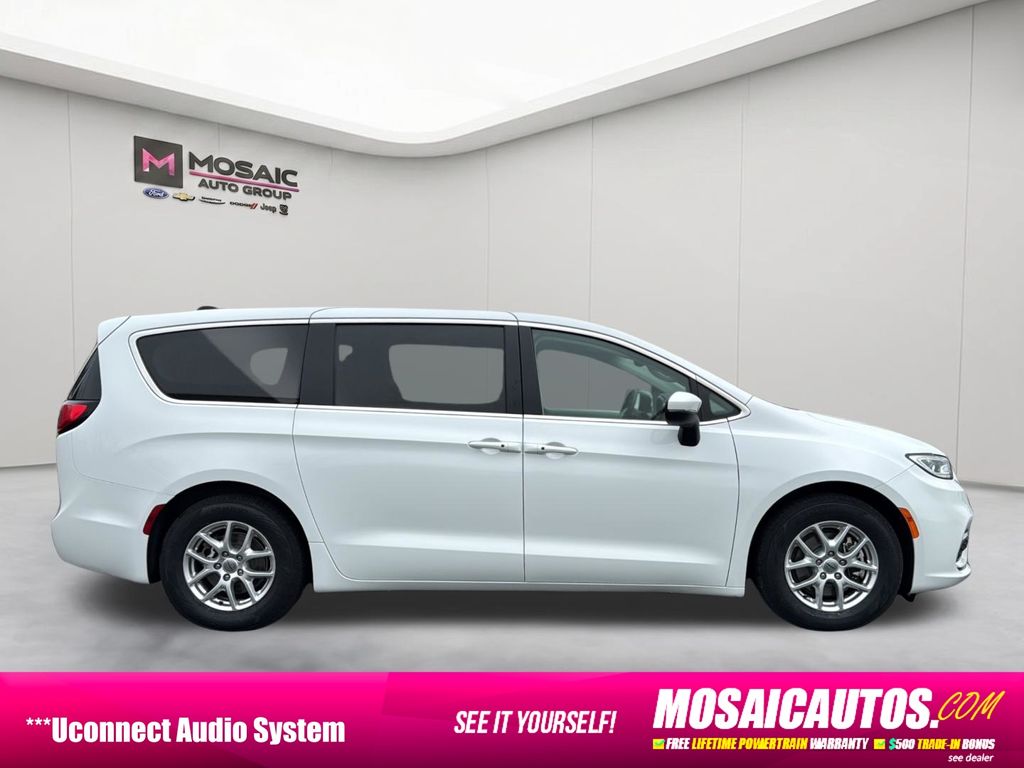 2023 Chrysler Pacifica