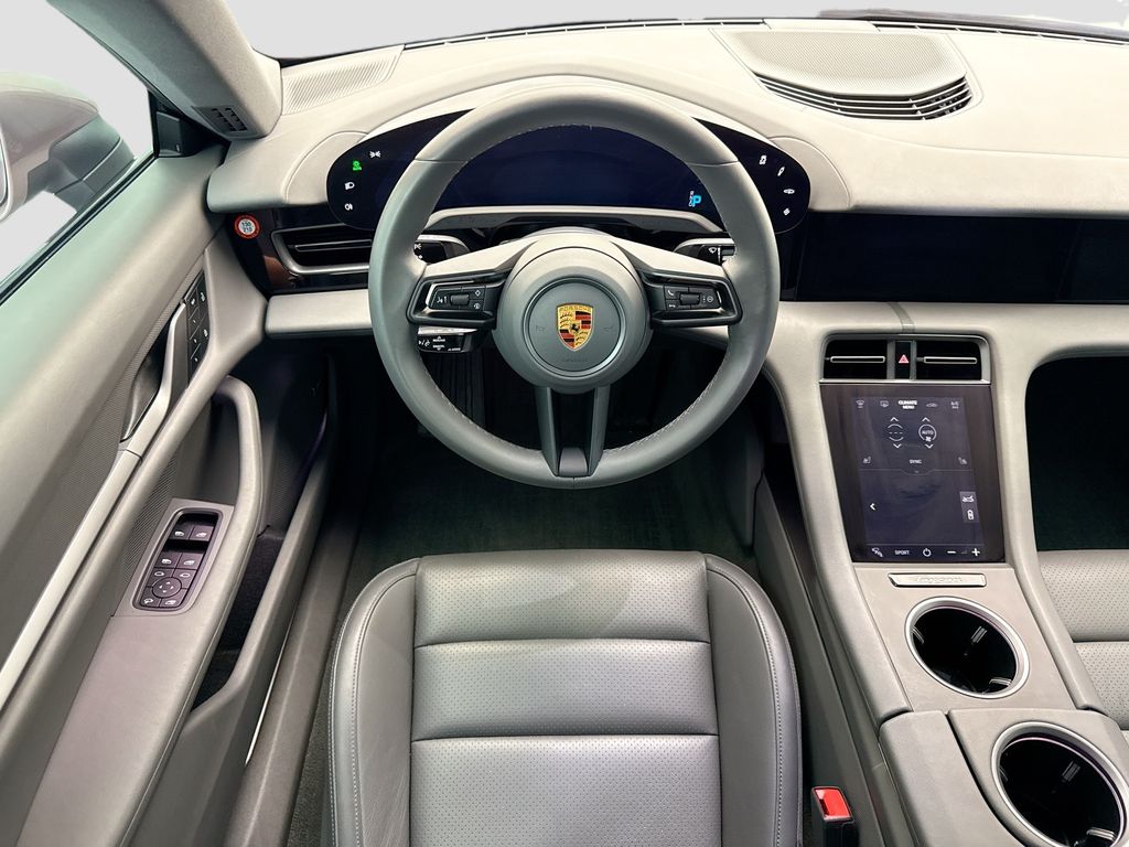 Thumbnail: 2023 Porsche Taycan - 12