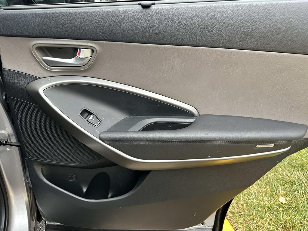 Thumbnail: 2018 Hyundai Santa Fe - 24