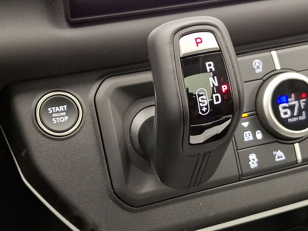 2025 Land Rover Defender 130 10
