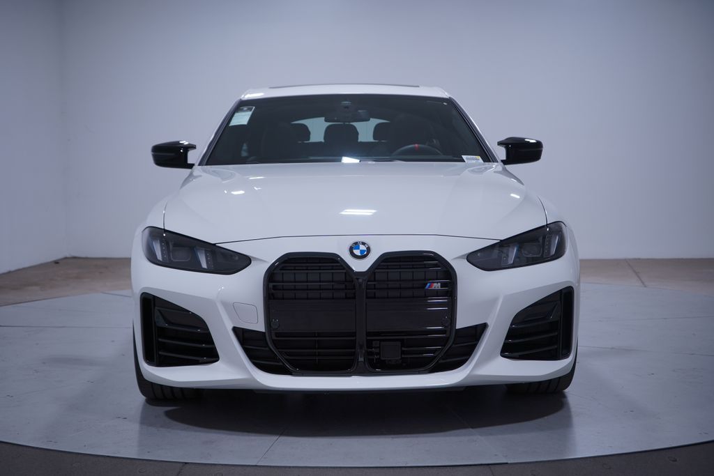 Thumbnail: 2026 BMW 4 Series - 4