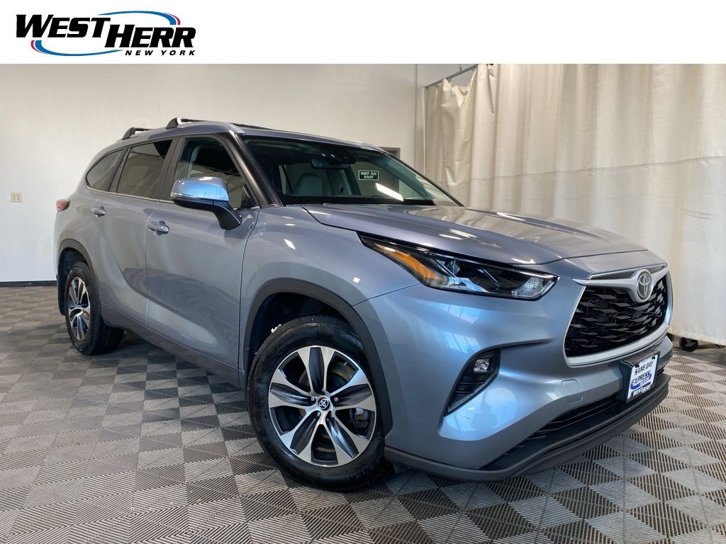 2023 Toyota Highlander XLE AWD