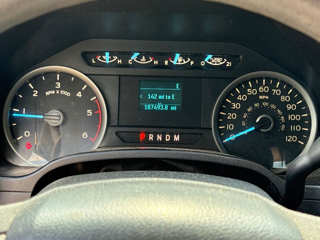 Used 2018 Black Ford  image 22